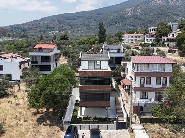 Edremit, Balikesir içerisinde satılık Villa