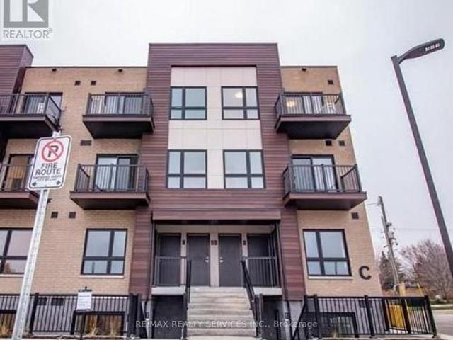 Townhouse for sale in Kitchener, Ontario