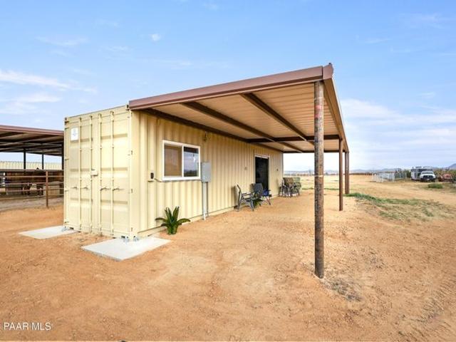 Land for sale in Aguila, Arizona