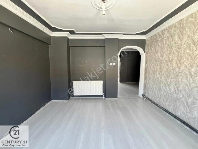 Eşref Dinçer, Gemlik içerisinde kiralık mülk