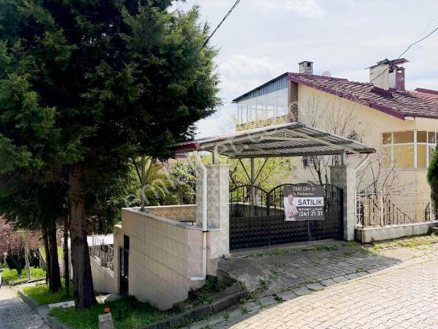 Serdivan, Sakarya içerisinde satılık Villa