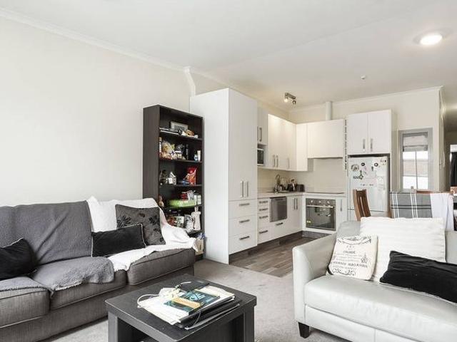 Apartment for rent in Otakou