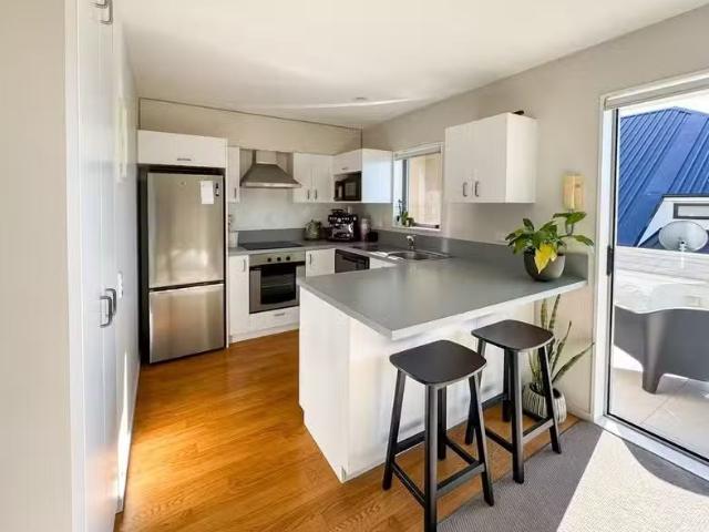 House for rent in Heathcote, Canterbury
