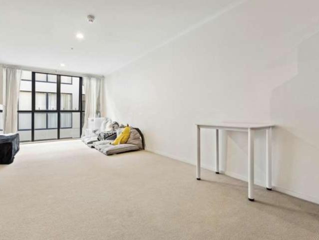 Apartment for sale in Newmarket