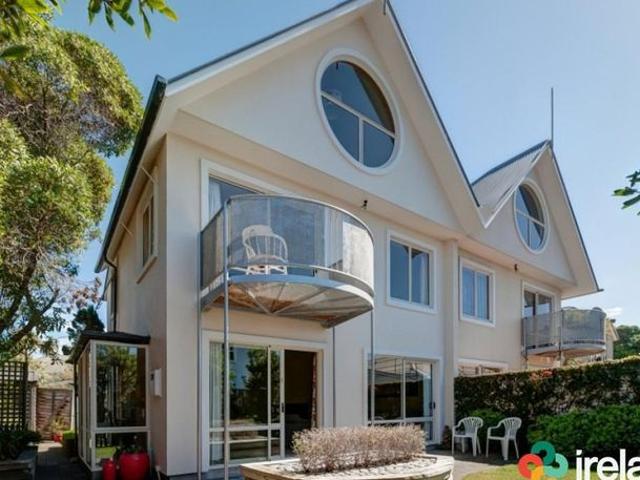 House for rent in Sumner Town Centre, Christchurch
