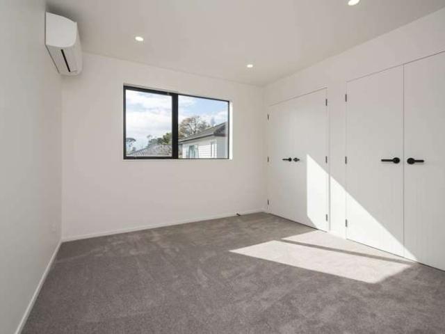 Townhouse for rent in Wairau Valley