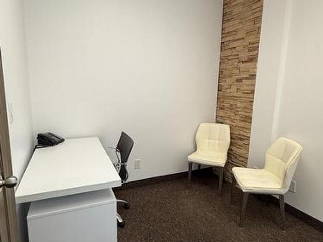 Commercial for rent in Mississauga, Ontario