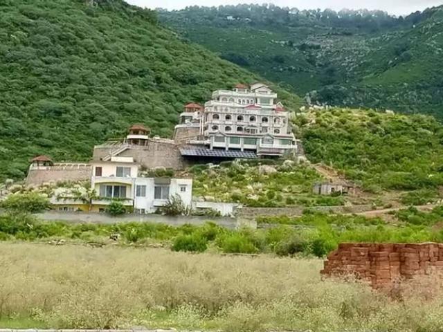 Land for sale in جی-13, اسلام آباد