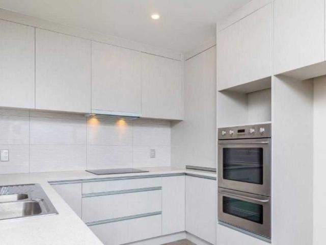 Apartment for rent in Saint Johns, Ōrākei
