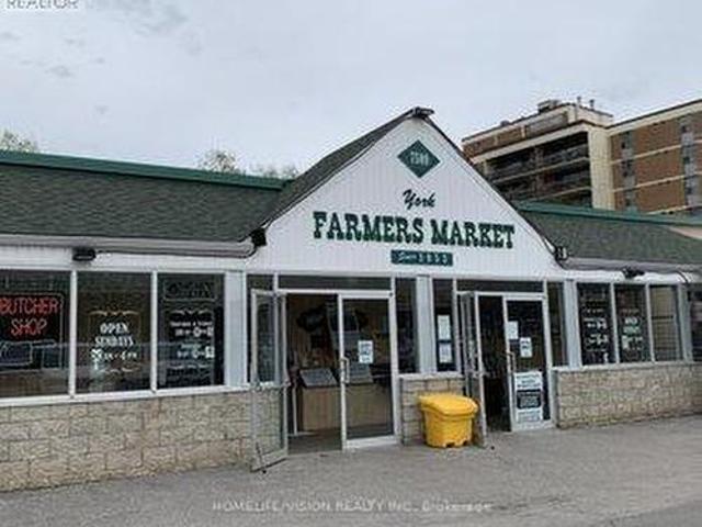 Commercial for rent in York, Ontario
