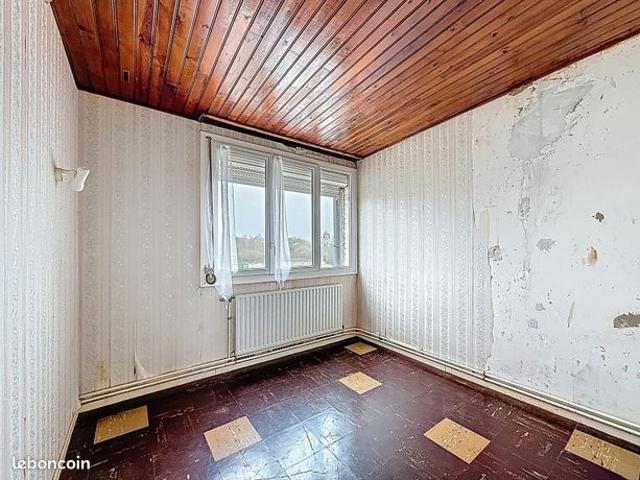 Maison vente à Douai, Ecaillon