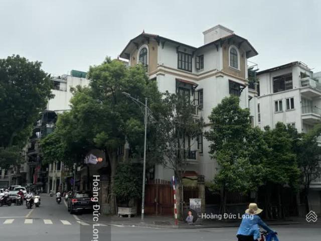 Nhà mặt phố bán tại Hoàn Kiếm, Hà Nội