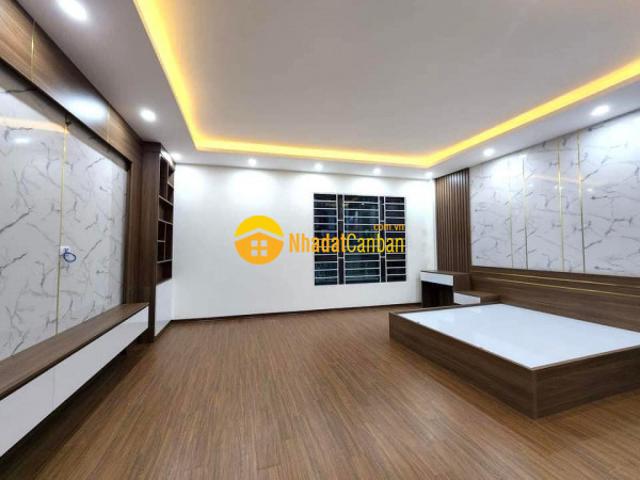 Nhà mặt phố bán