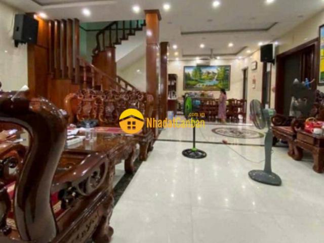 Nhà mặt phố bán