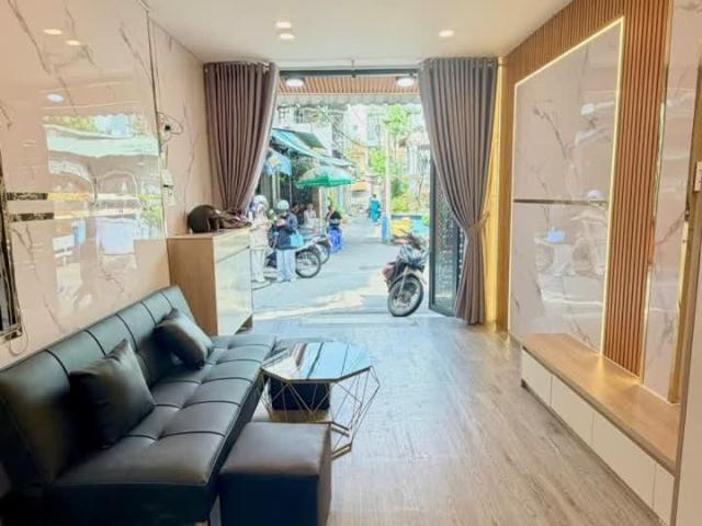 Nhà bán tại Khuôn viên UBND Thành phố Hồ Chí Minh, Thành phố Hồ Chí Minh