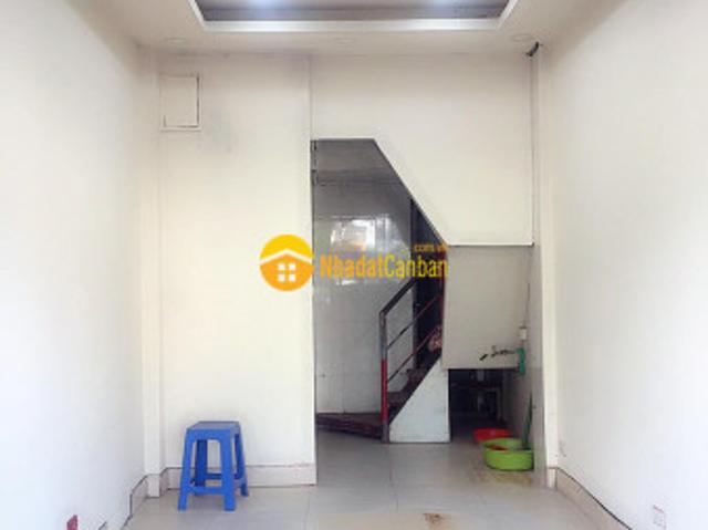 Nhà mặt phố bán