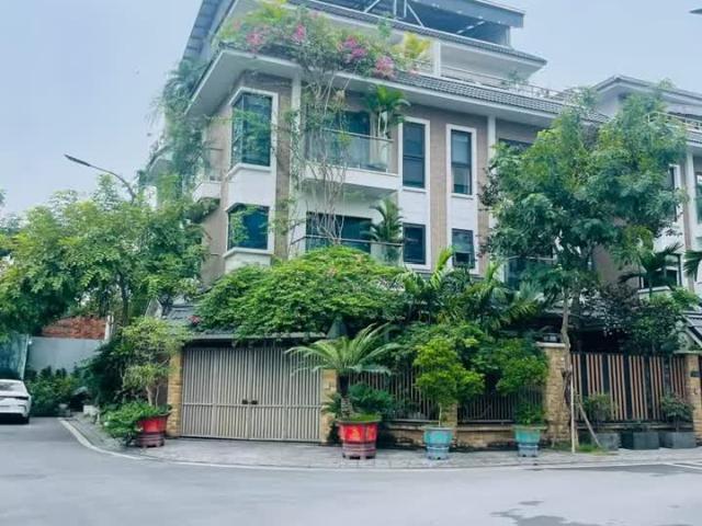 Biệt Thự bán tại Hoàn Kiếm, Hà Nội