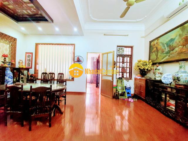 Nhà mặt phố bán