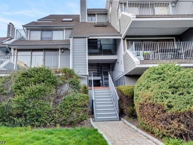 Condo for sale in Hudson, New Jersey