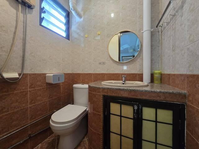 Condominium for rent in Thomson