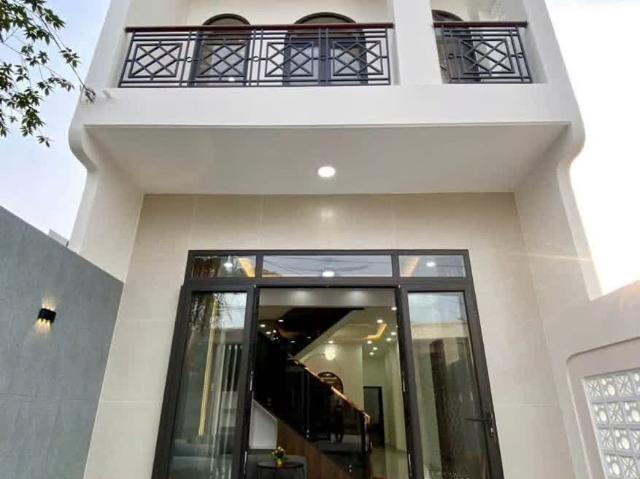 Nhà mặt phố bán