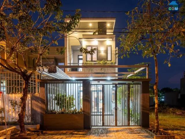 Nhà mặt phố bán