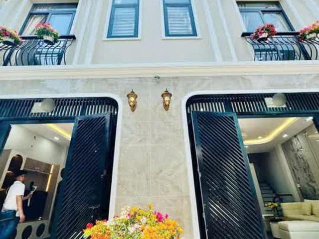 Nhà mặt phố bán tại Gia Lai