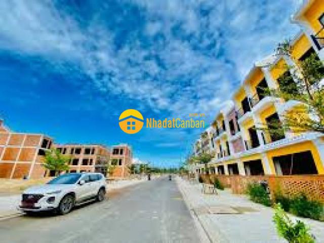 Nhà mặt phố bán