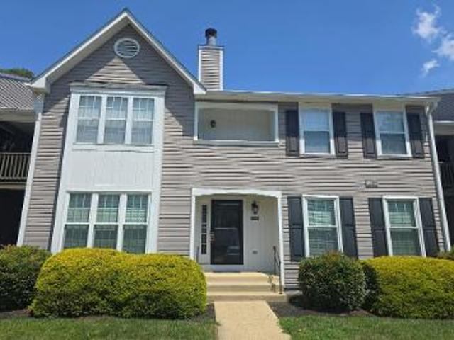 Condo for sale in Springfield