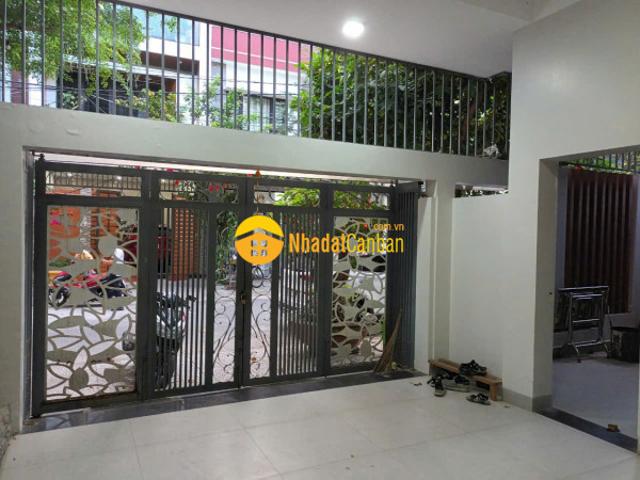 Nhà mặt phố bán