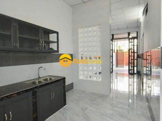 Nhà mặt phố bán