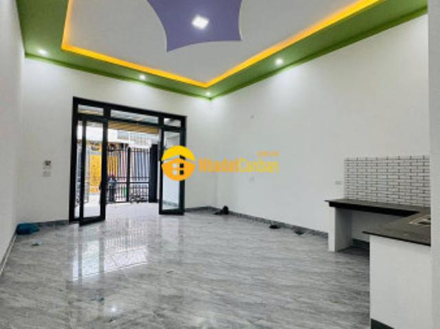 Nhà mặt phố bán