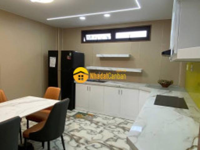 Nhà mặt phố bán