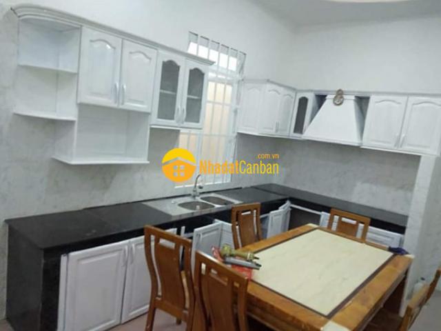 Nhà mặt phố bán