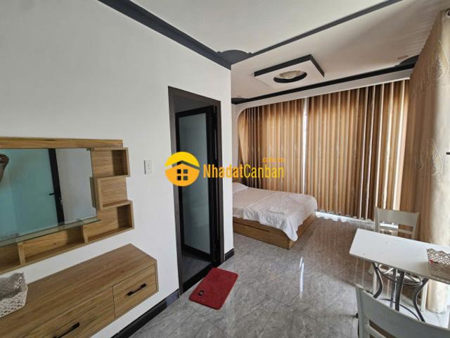 Nhà mặt phố bán