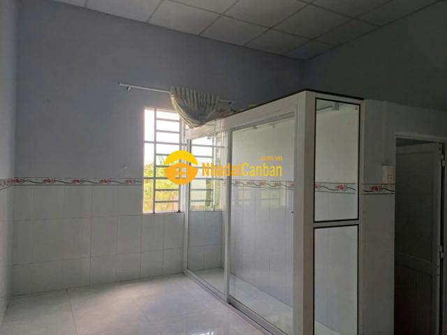 Nhà mặt phố bán