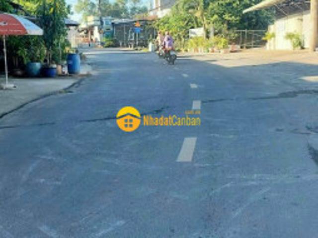 Nhà mặt phố bán