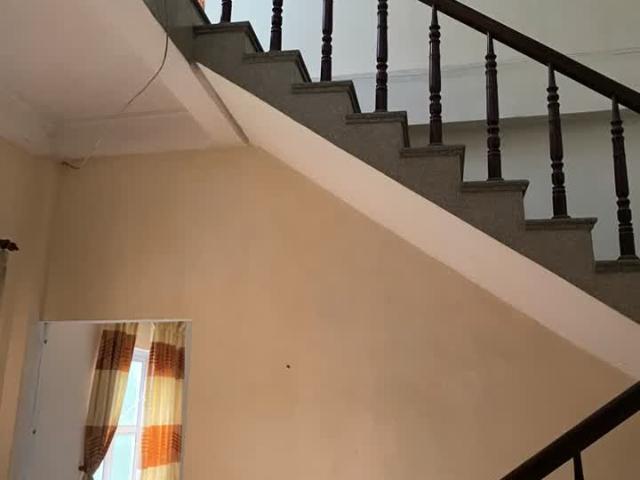 Nhà mặt phố bán