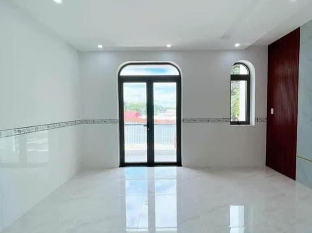 Nhà bán tại Khuôn viên UBND Thành phố Hồ Chí Minh, Thành phố Hồ Chí Minh