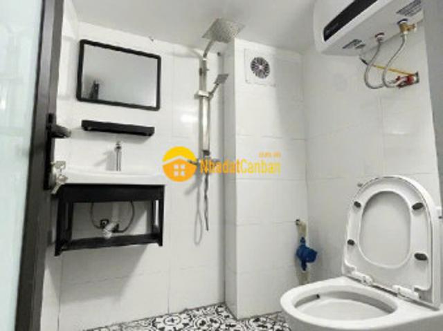 Nhà mặt phố bán