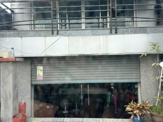 Nhà mặt phố bán