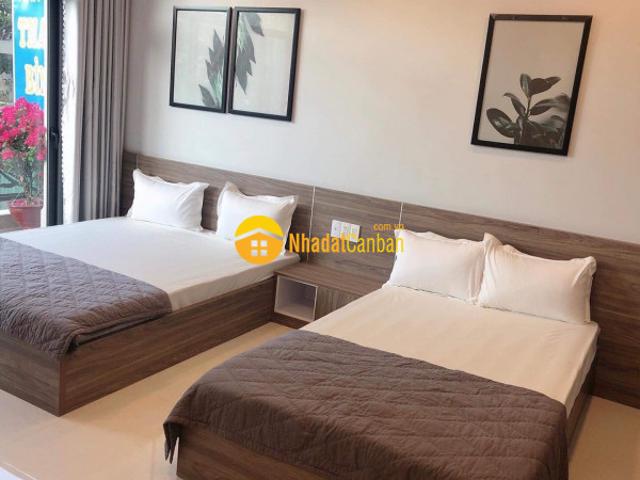 Nhà mặt phố bán