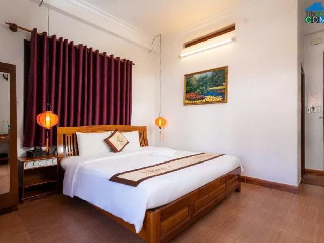 Nhà mặt phố bán