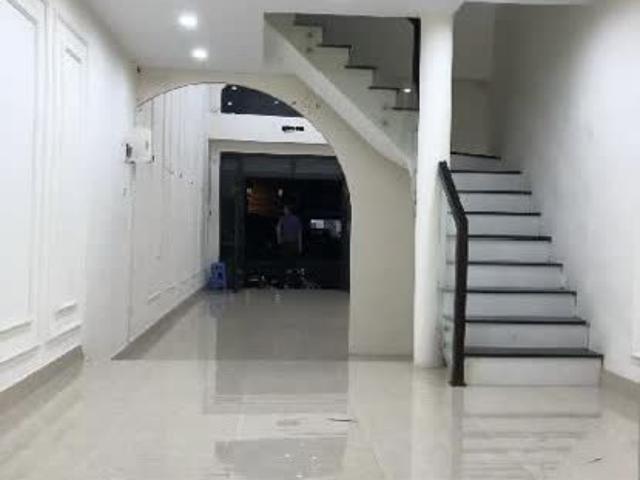 Nhà mặt phố bán tại Hoàn Kiếm, Hà Nội