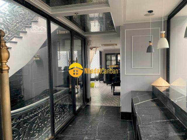 Nhà mặt phố bán