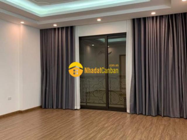Nhà mặt phố bán