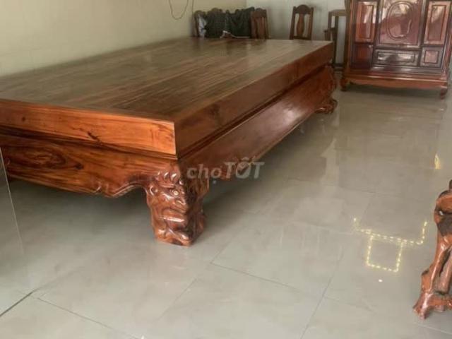 Nhà mặt phố bán