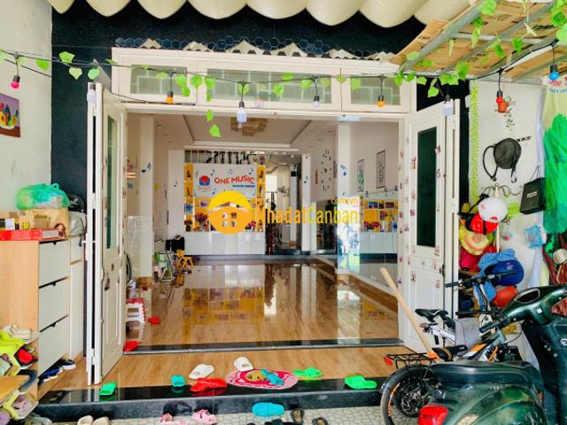 Nhà mặt phố bán