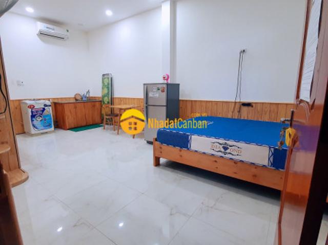 Nhà mặt phố bán
