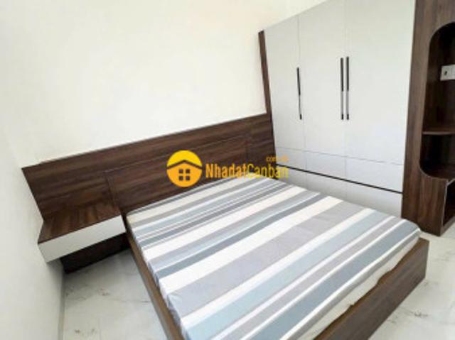 Nhà mặt phố bán